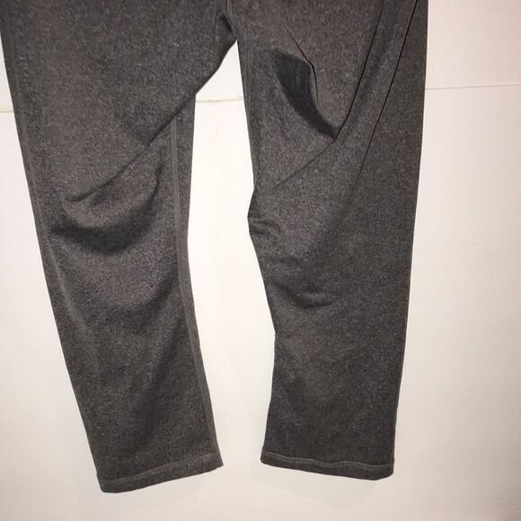Reebok Women's Gray Heather Wide Elasticized Waistband Crop Leggings Medium - Picture 5 of 5